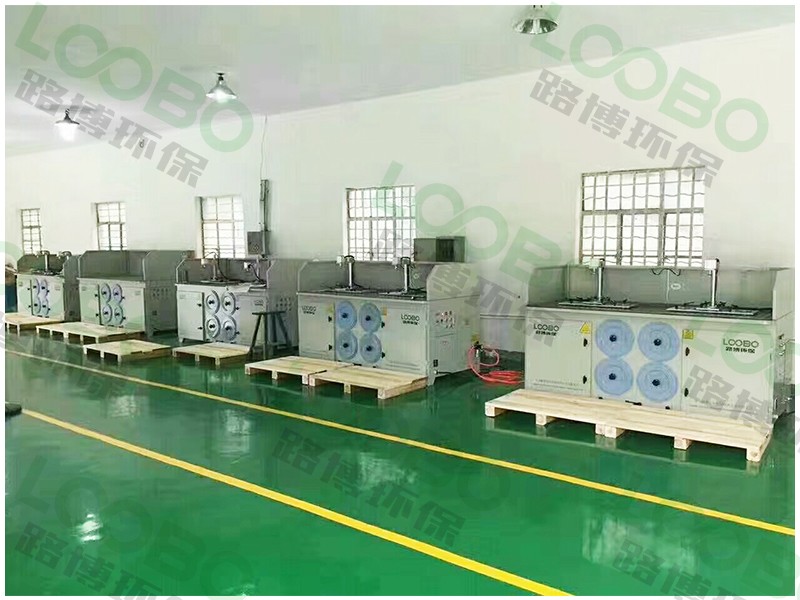 打磨工人說(shuō)出大實(shí)話:小工件焊接打磨產(chǎn)生的粉塵問題,還得靠這種打磨除塵工作臺(tái),簡(jiǎn)直太好用了! (2).jpg